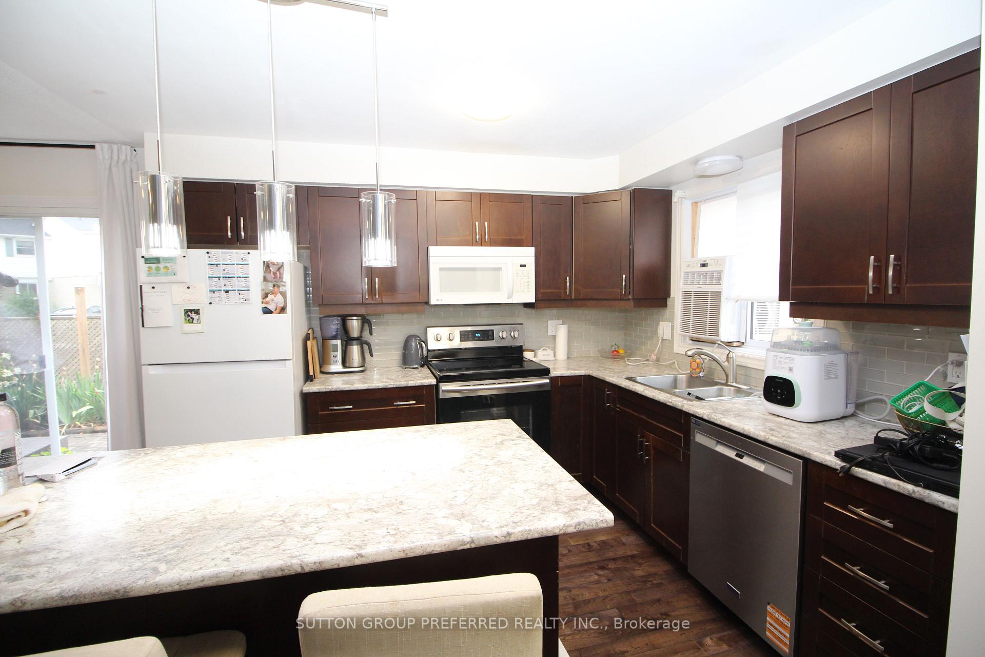 Photo 2 of Unit 166, 230 Clarke Road, London, East I — HOMEH