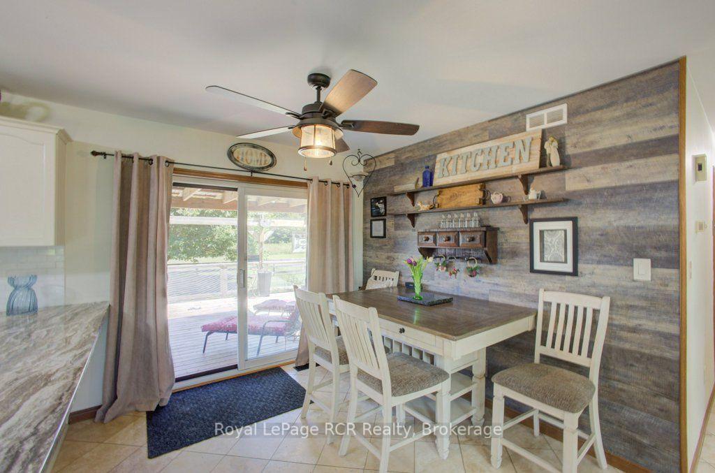 Photo 12 of 7195 Sixteenth Line, Mapleton, Rural Mapleton — HOMEH