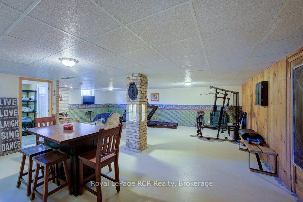 Photo 20 of 7195 Sixteenth Line, Mapleton, Rural Mapleton — HOMEH