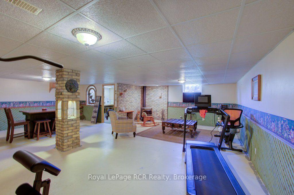 Photo 21 of 7195 Sixteenth Line, Mapleton, Rural Mapleton — HOMEH