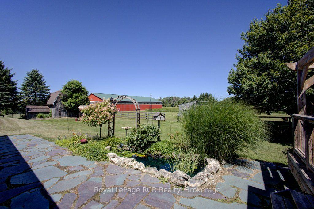 Photo 27 of 7195 Sixteenth Line, Mapleton, Rural Mapleton — HOMEH