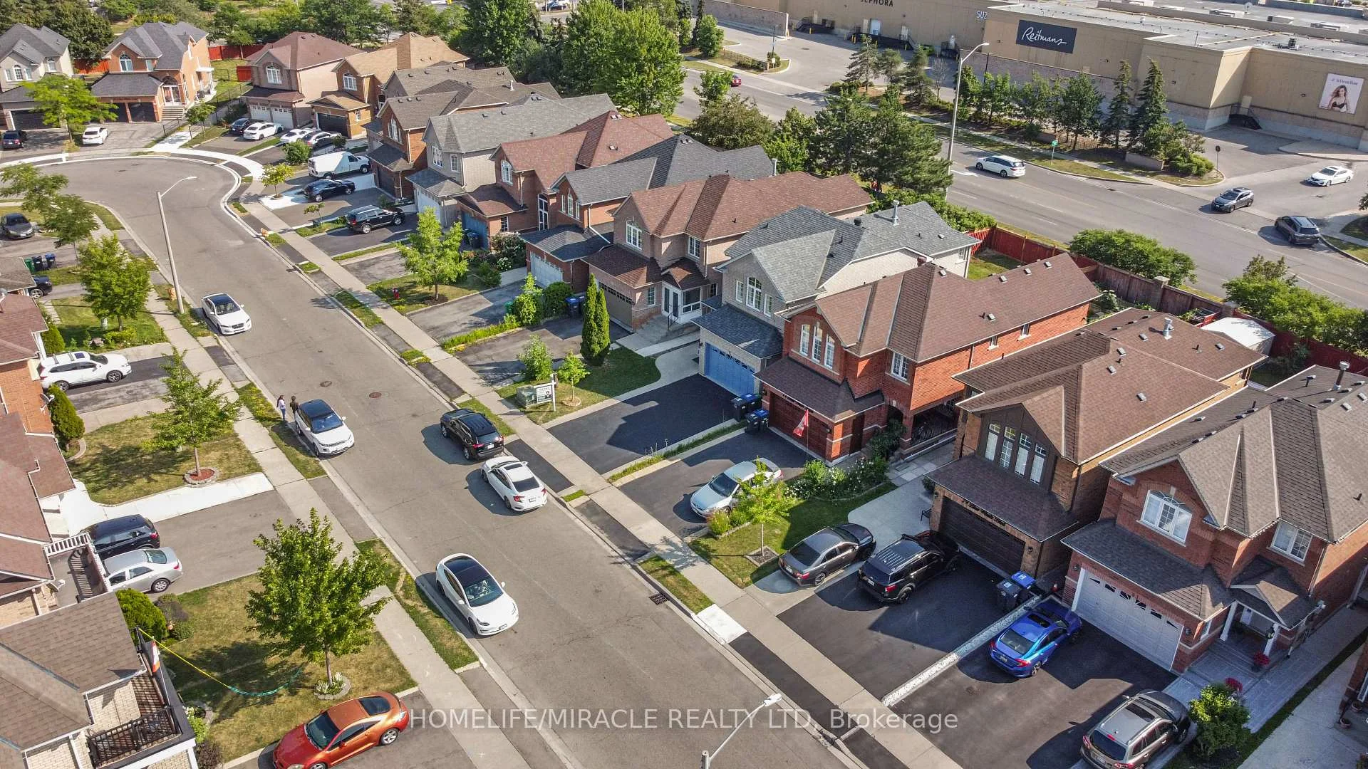 Photo 4 of 75 Blue Whale Boulevard, Brampton, Sandringham-Wellington — HOMEH