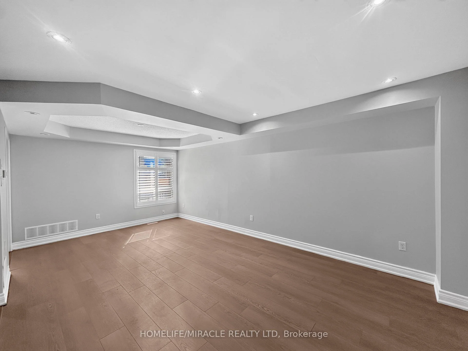 Photo 11 of 75 Blue Whale Boulevard, Brampton, Sandringham-Wellington — HOMEH