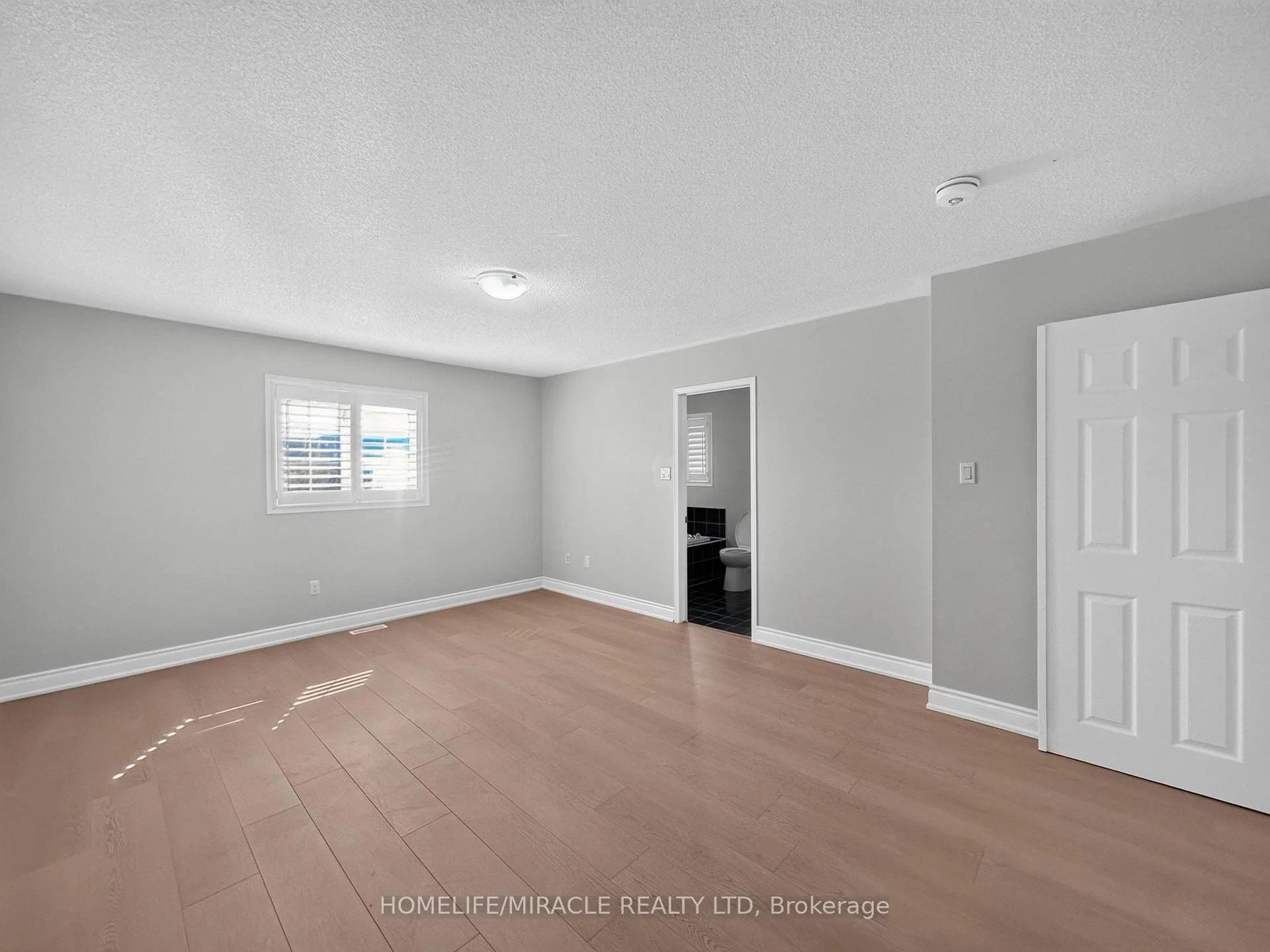 Photo 23 of 75 Blue Whale Boulevard, Brampton, Sandringham-Wellington — HOMEH