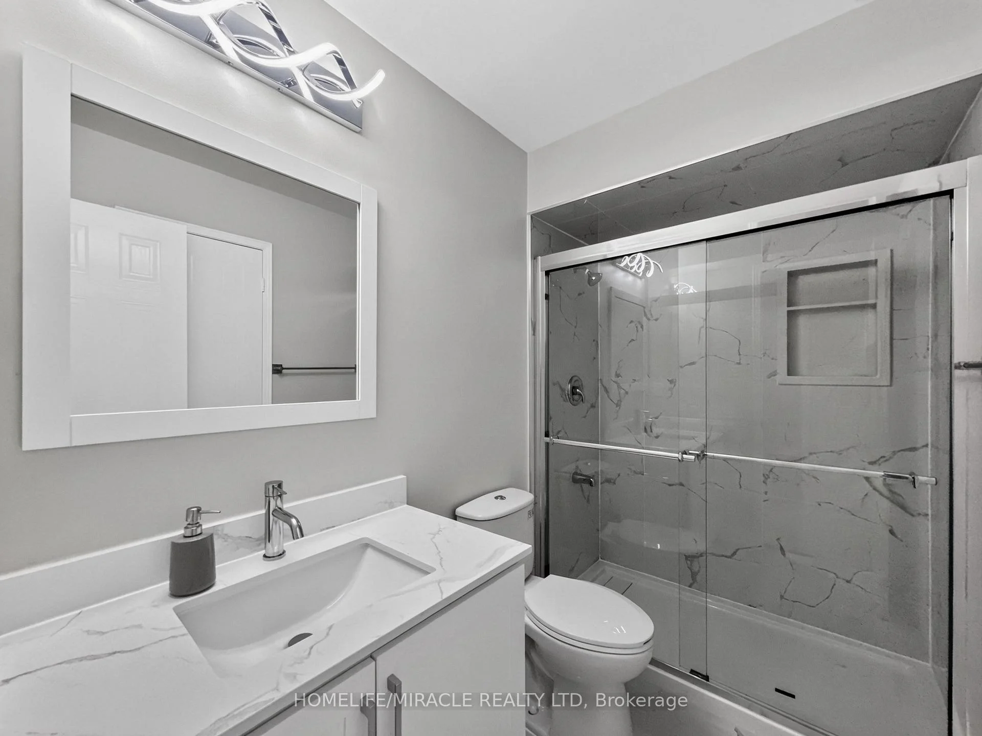 Photo 33 of 75 Blue Whale Boulevard, Brampton, Sandringham-Wellington — HOMEH