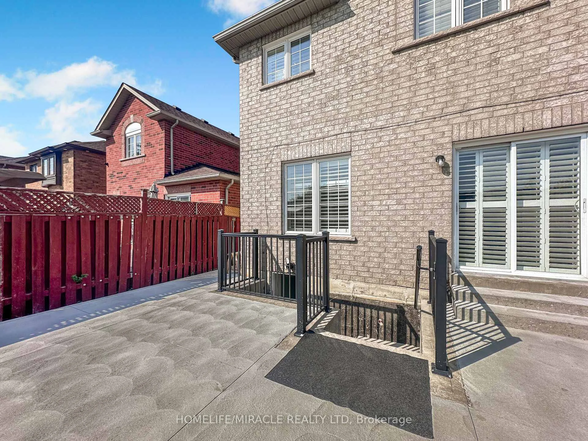 Photo 42 of 75 Blue Whale Boulevard, Brampton, Sandringham-Wellington — HOMEH
