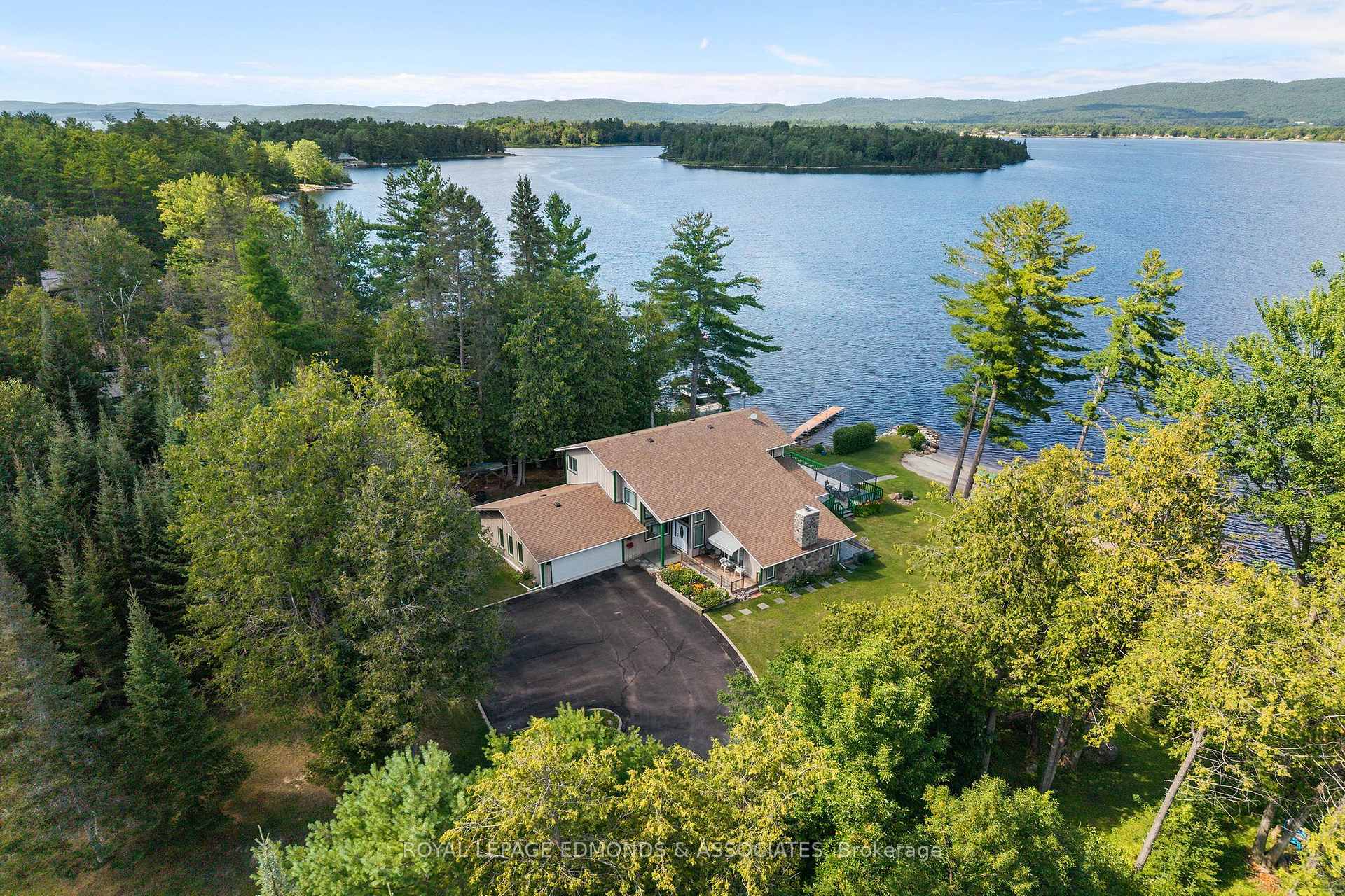 Photo 2 of 382 Greenway Drive, Whitewater Region, Whitewater Region — HOMEH