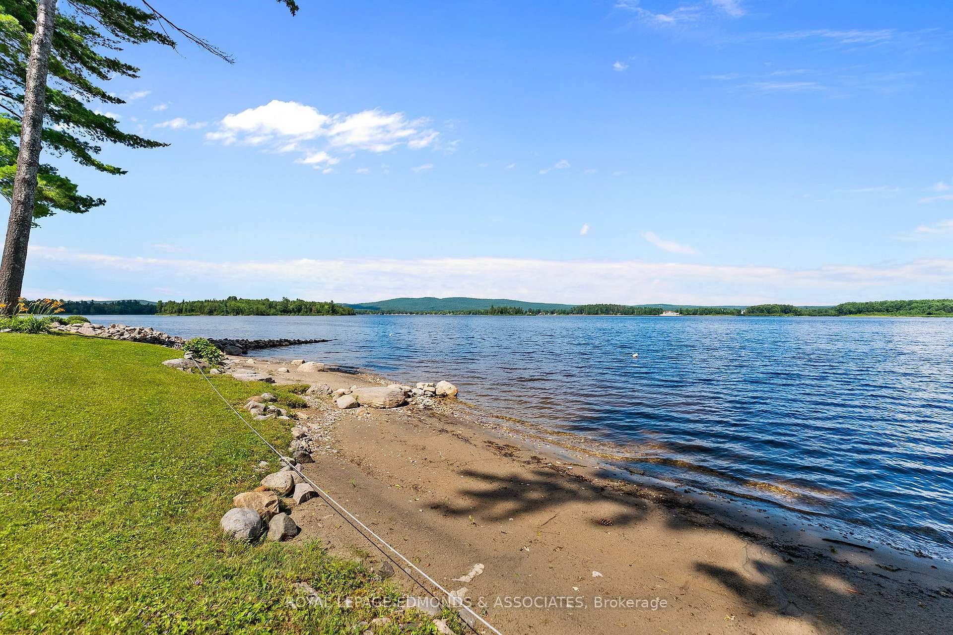 Photo 5 of 382 Greenway Drive, Whitewater Region, Whitewater Region — HOMEH