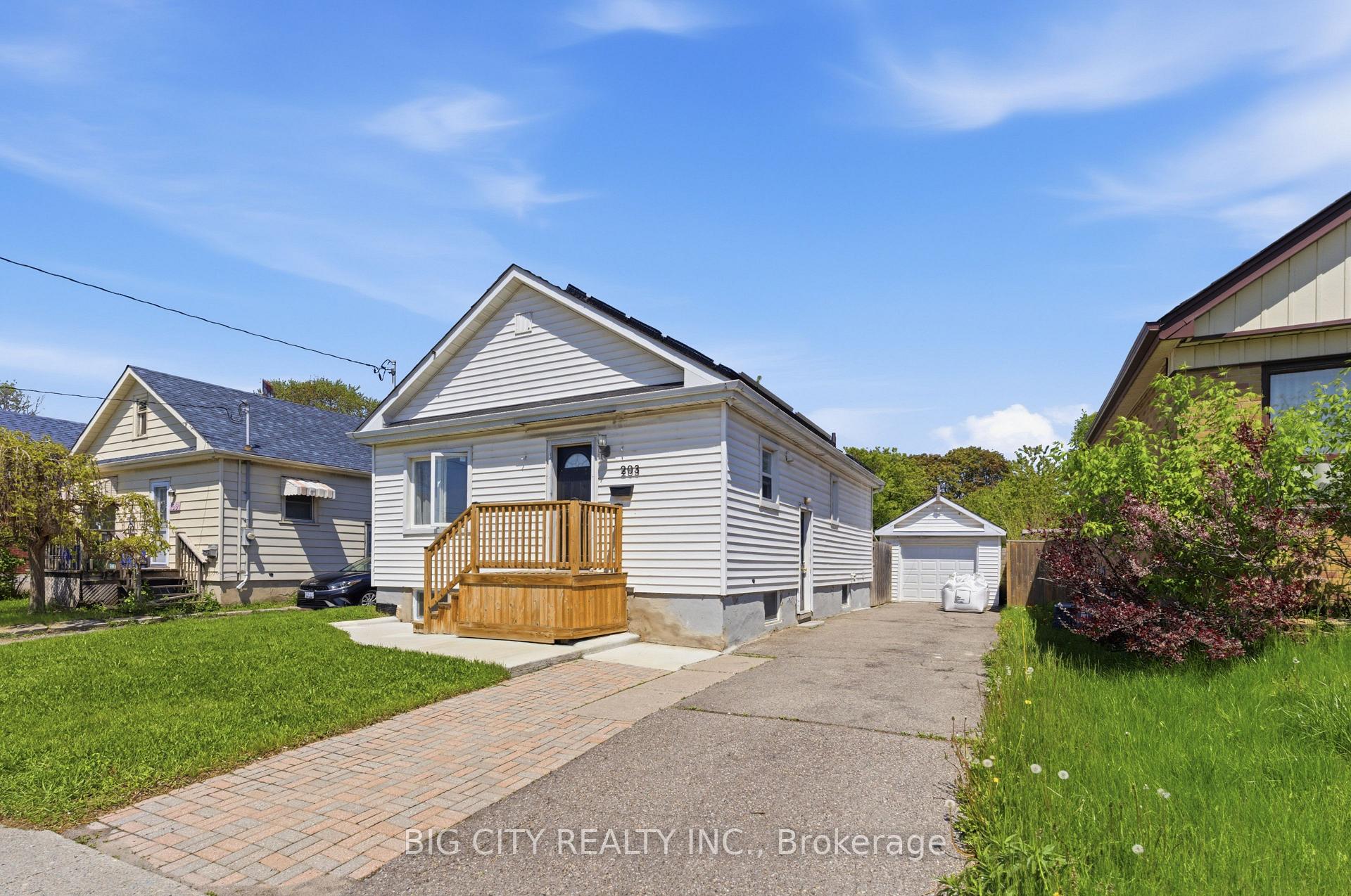 Photo 13 of Unit (Lower), 203 Park Road, Oshawa, Vanier — HOMEH