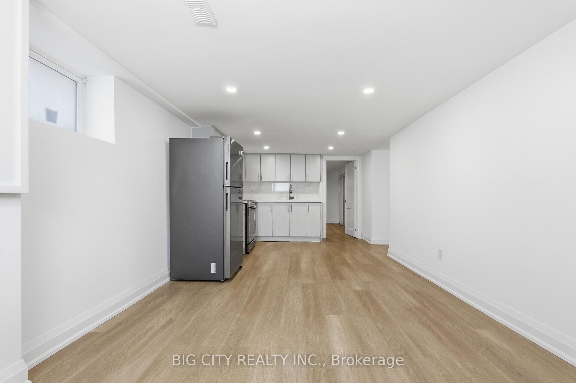 Photo 4 of Unit (Lower), 203 Park Road, Oshawa, Vanier — HOMEH