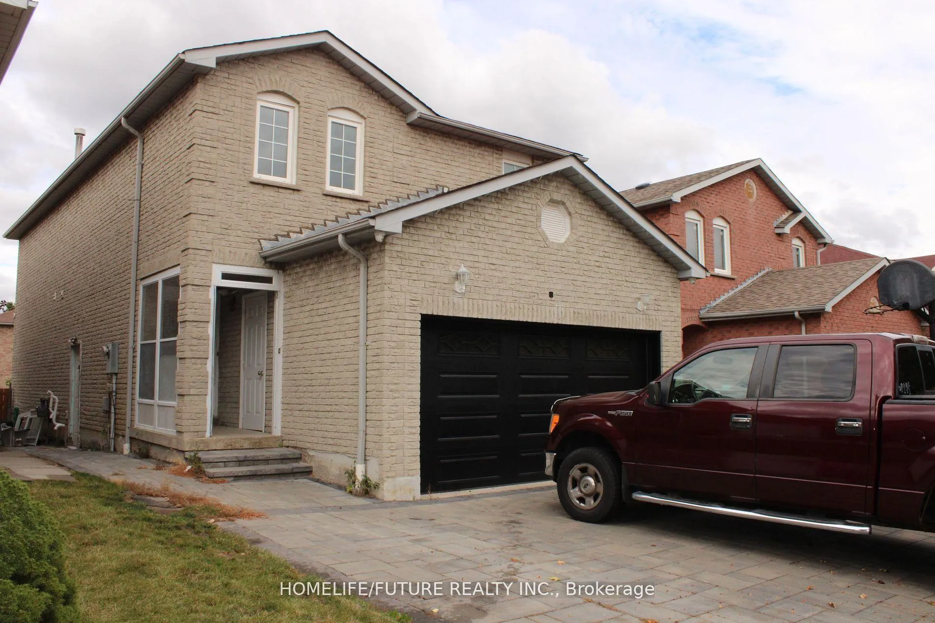 Front of Unit Main, 6 Goodall Drive