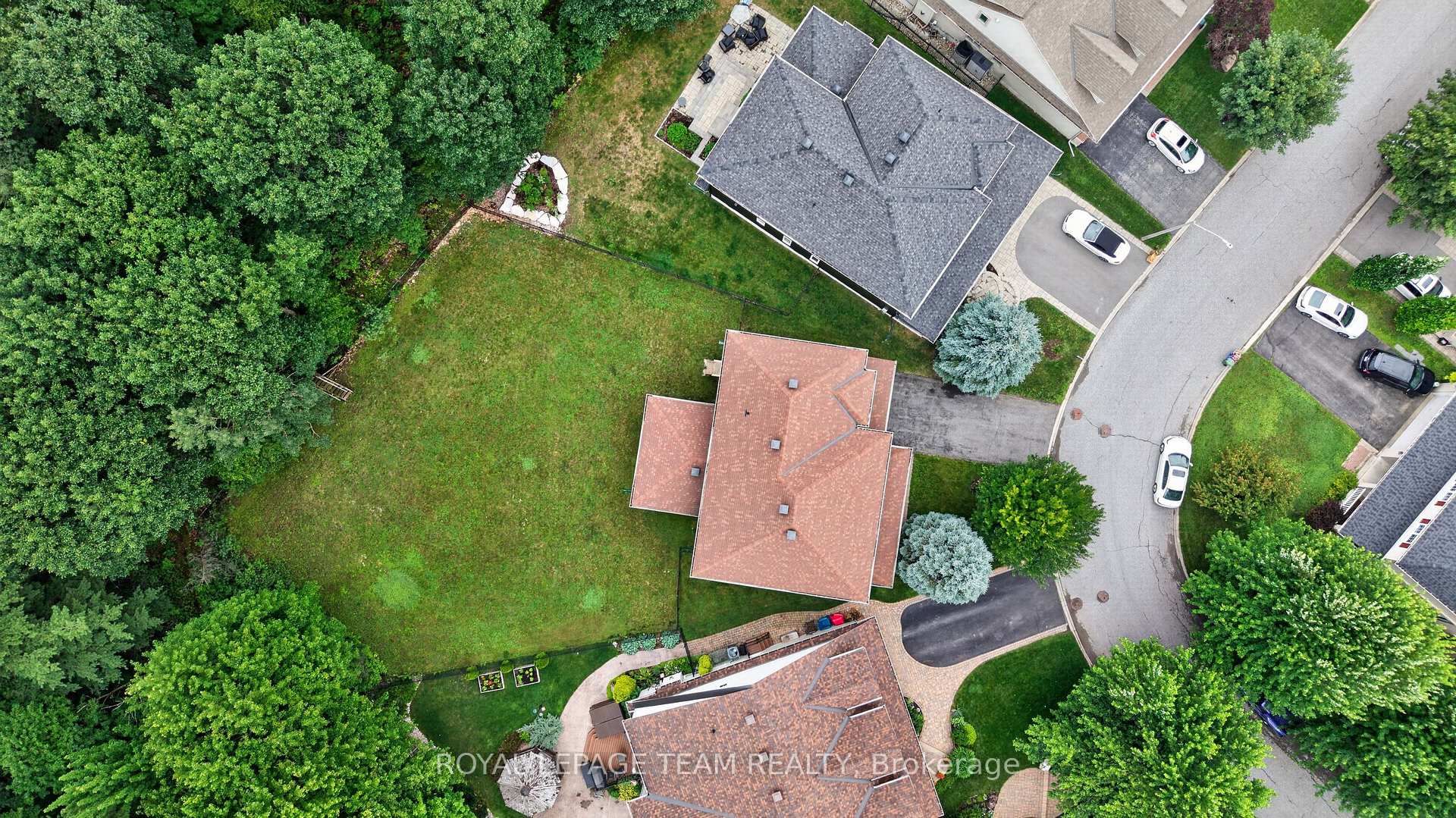 Photo 3 of 88 Osprey Crescent, Ottawa, Kanata - Bridlewood — HOMEH
