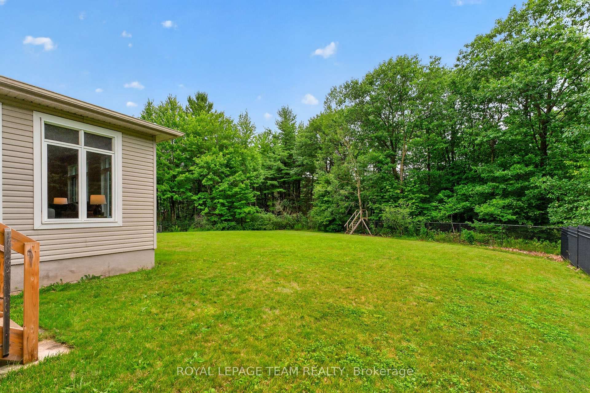 Photo 4 of 88 Osprey Crescent, Ottawa, Kanata - Bridlewood — HOMEH