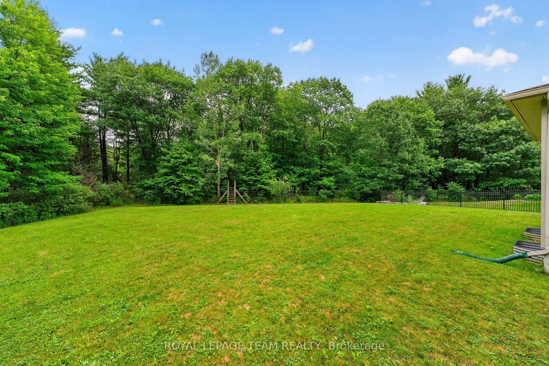 Photo 7 of 88 Osprey Crescent, Ottawa, Kanata - Bridlewood — HOMEH