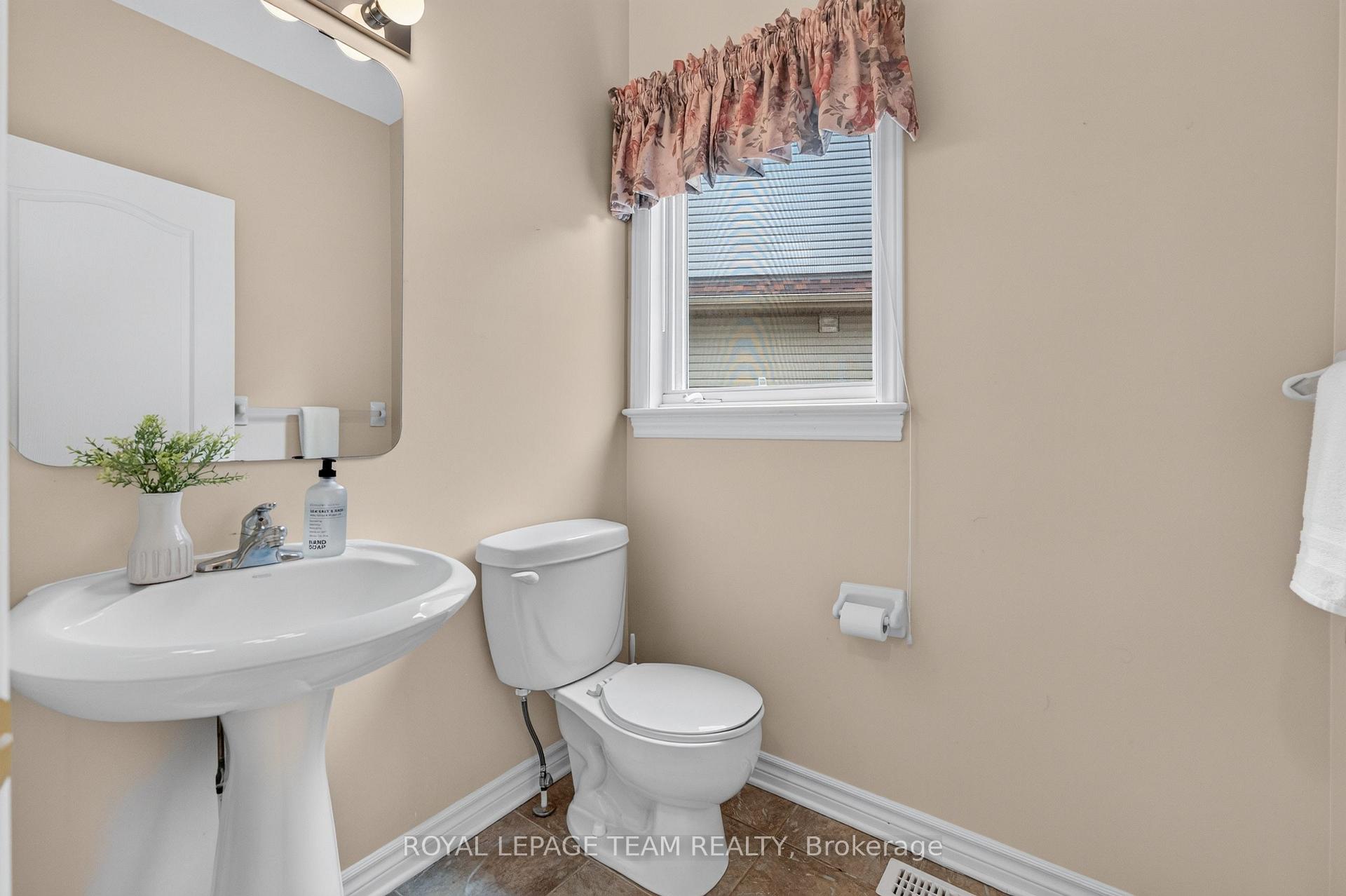 Photo 45 of 88 Osprey Crescent, Ottawa, Kanata - Bridlewood — HOMEH