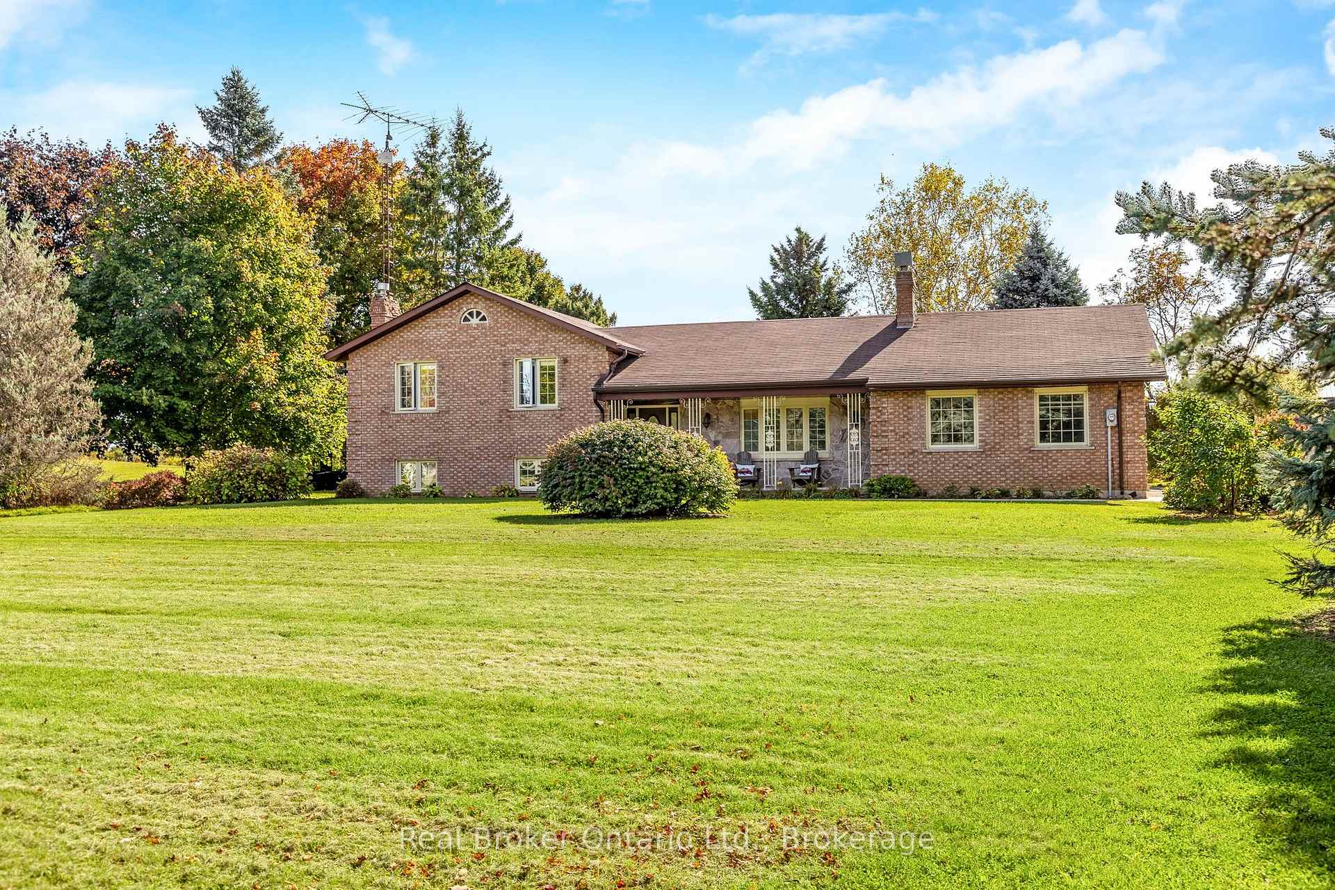 Photo 3 of 8759 Wellington 124 Road, Erin, Rural Erin — HOMEH