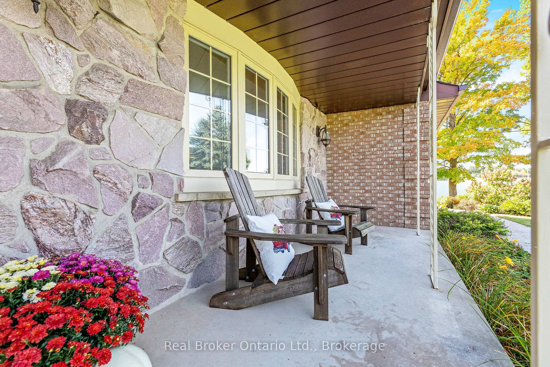 Photo 5 of 8759 Wellington 124 Road, Erin, Rural Erin — HOMEH