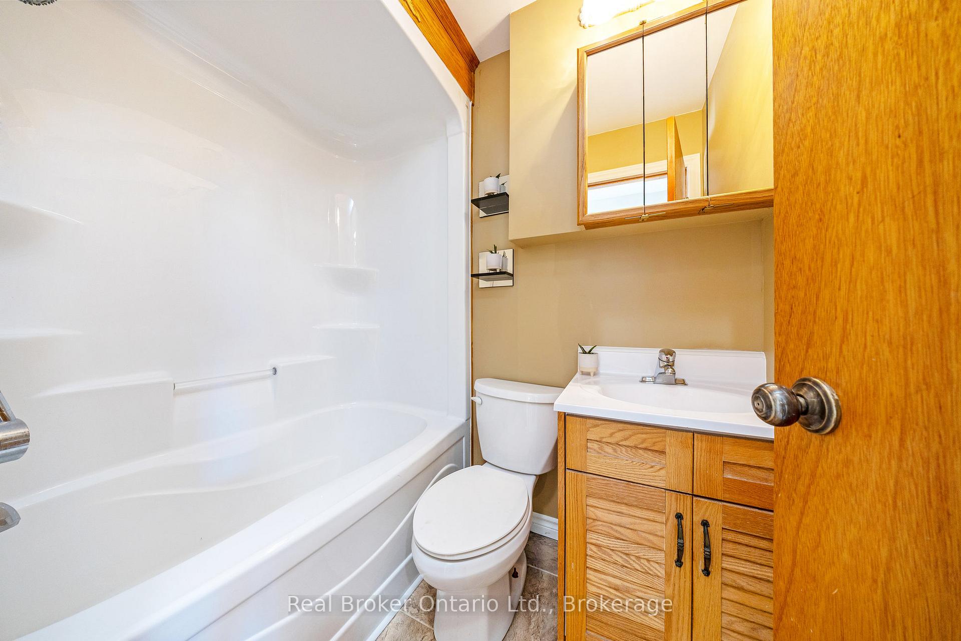 Photo 38 of 8759 Wellington 124 Road, Erin, Rural Erin — HOMEH