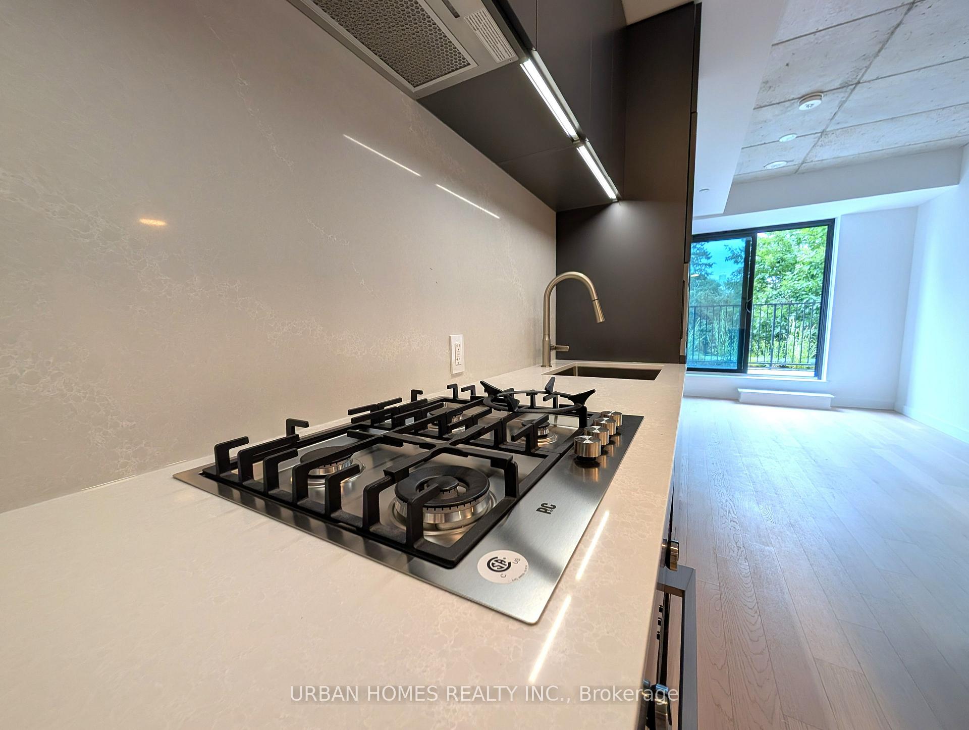 Photo 8 of Unit 508, 1720 Bayview Avenue, Toronto, Mount Pleasant East — HOMEH