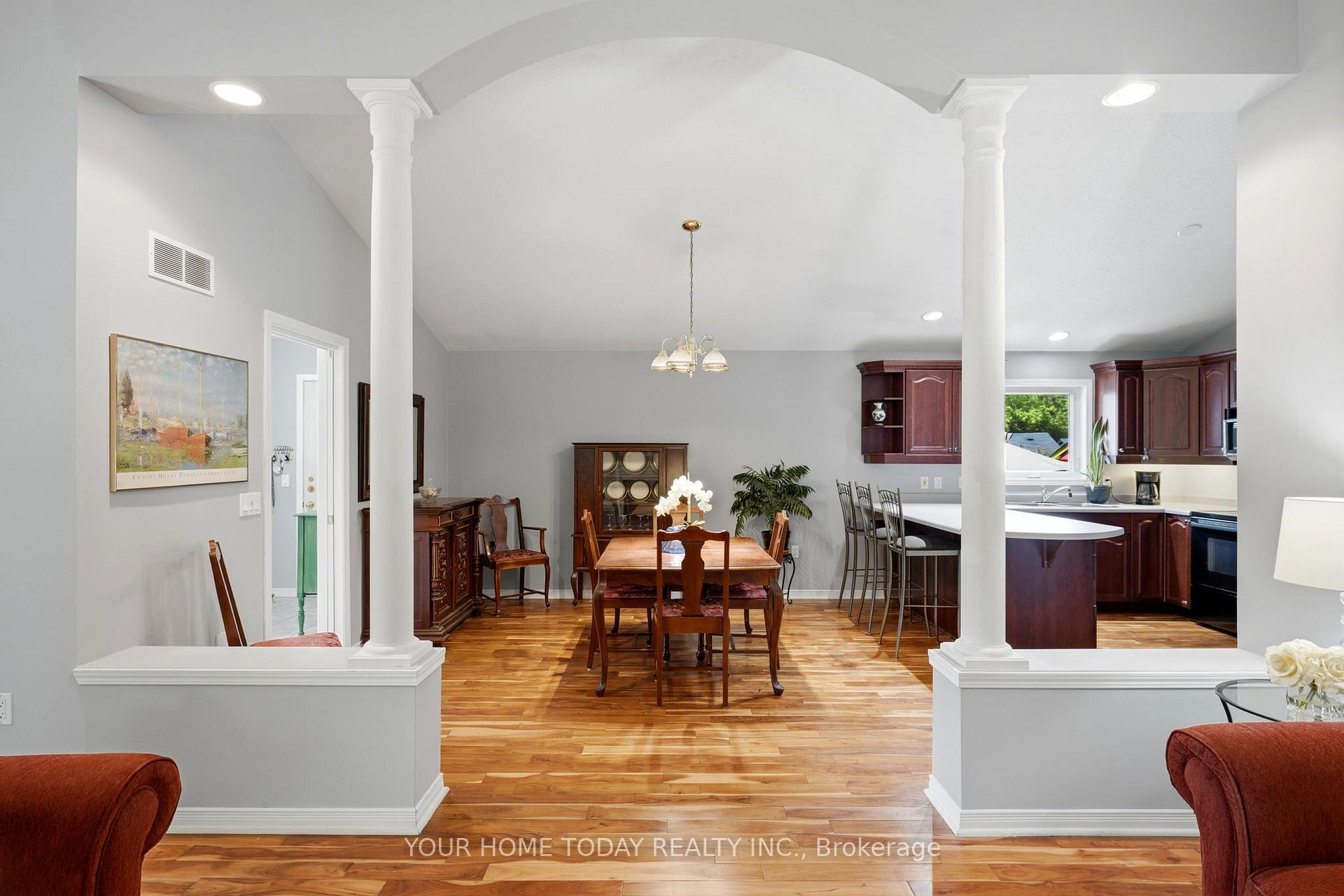Photo 12 of 16 Normandy Boulevard, Halton Hills, Georgetown — HOMEH