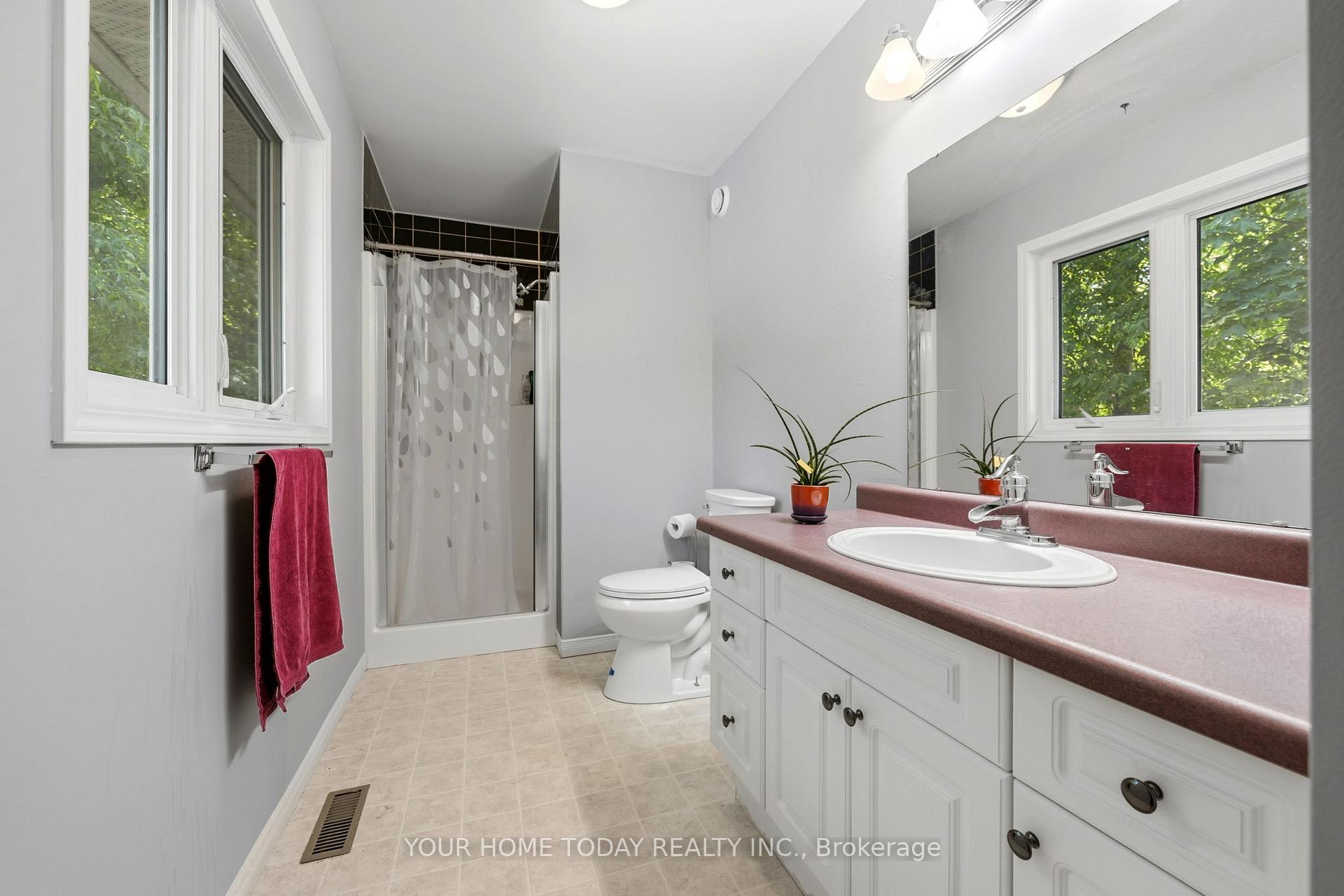 Photo 21 of 16 Normandy Boulevard, Halton Hills, Georgetown — HOMEH