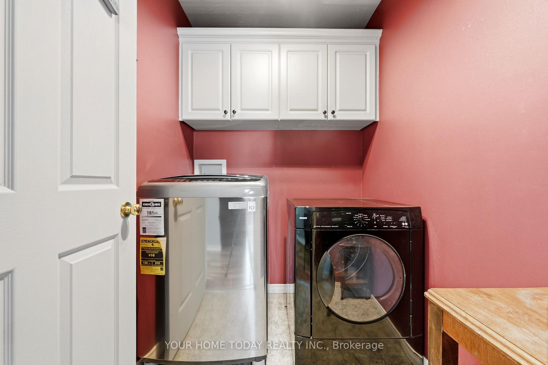 Photo 27 of 16 Normandy Boulevard, Halton Hills, Georgetown — HOMEH