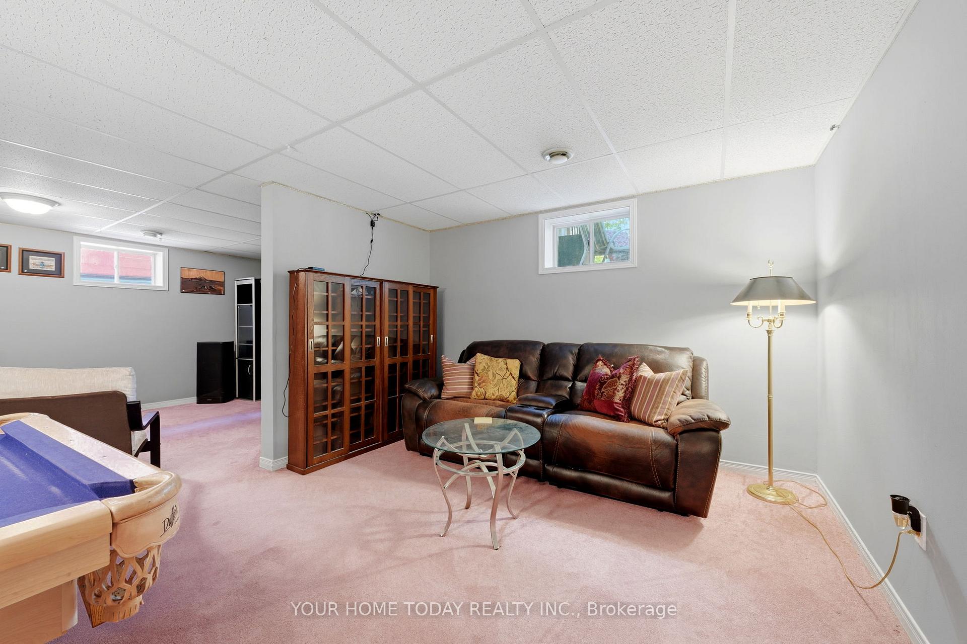 Photo 29 of 16 Normandy Boulevard, Halton Hills, Georgetown — HOMEH
