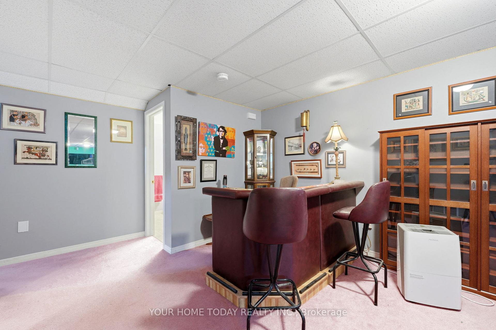 Photo 32 of 16 Normandy Boulevard, Halton Hills, Georgetown — HOMEH