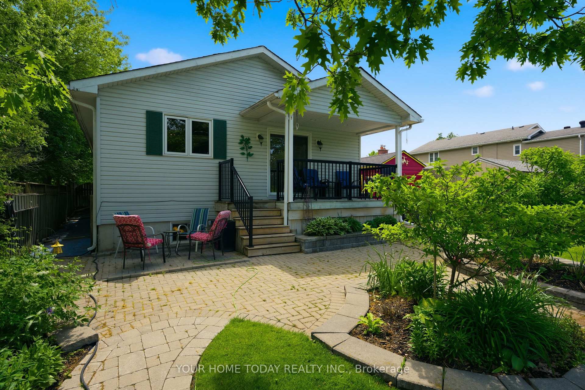 Photo 35 of 16 Normandy Boulevard, Halton Hills, Georgetown — HOMEH