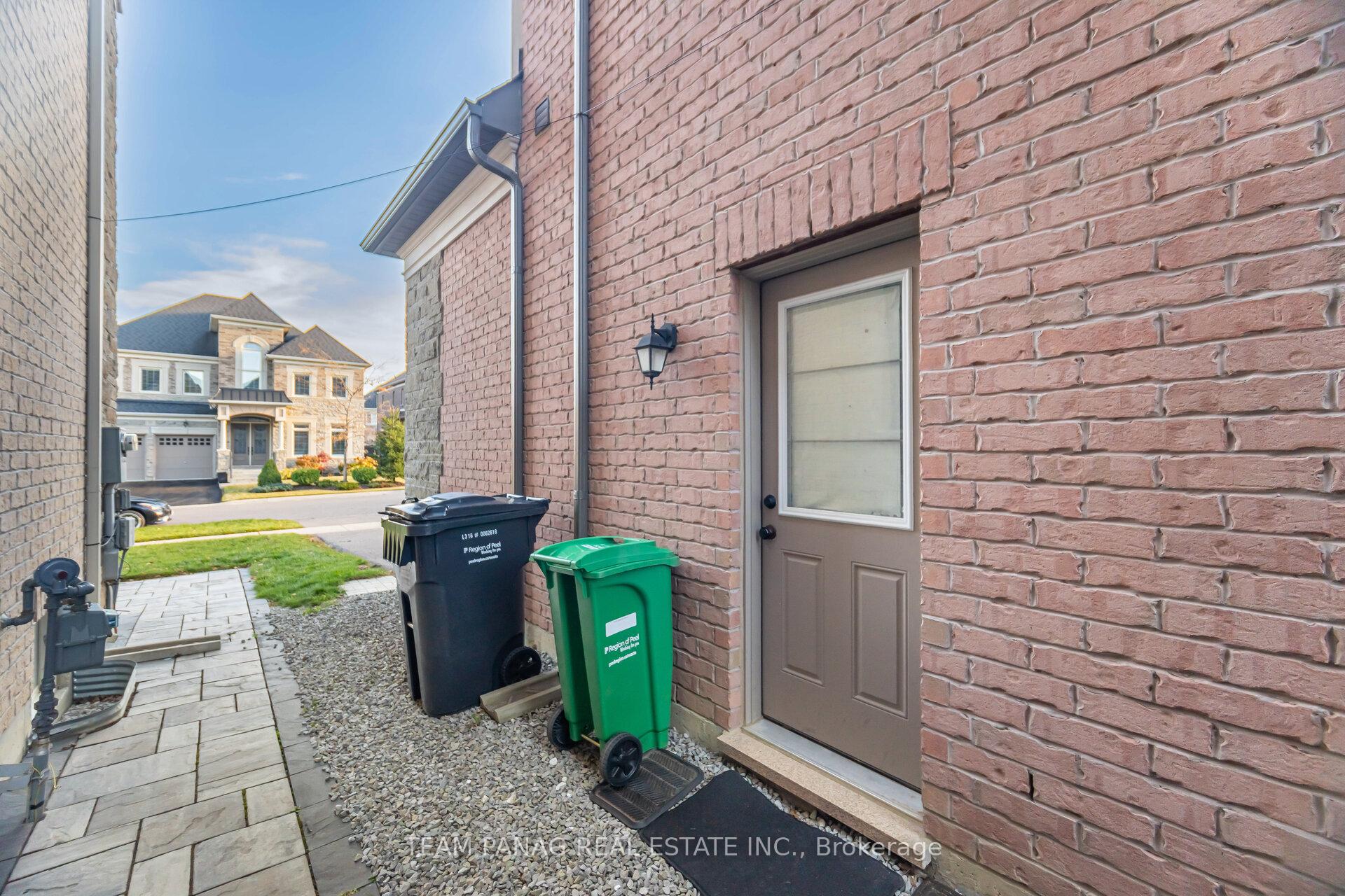 Photo 45 of 26 Snaresbrook Crescent, Brampton, Toronto Gore Rural Estate — HOMEH