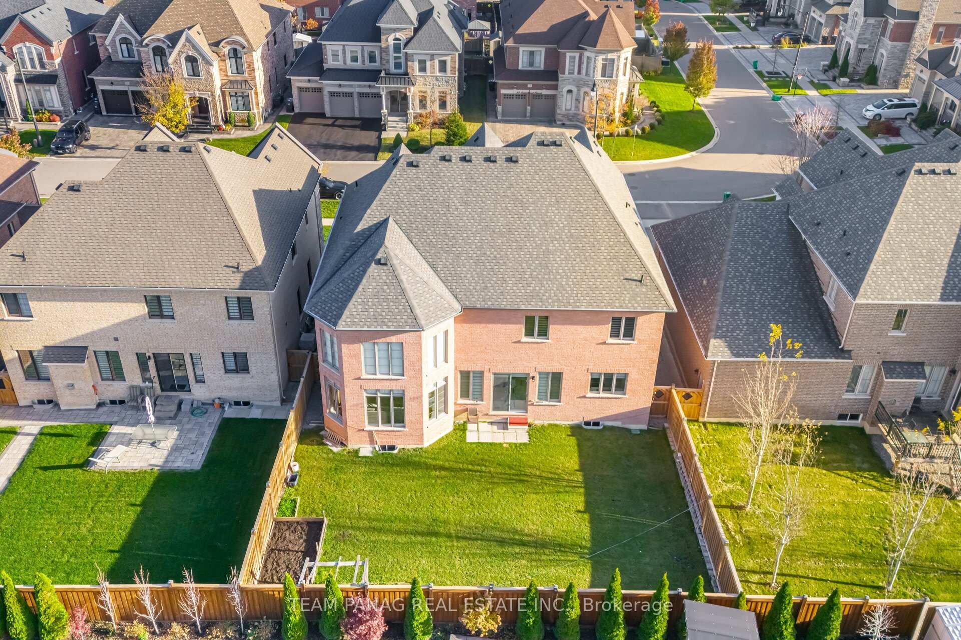 Photo 49 of 26 Snaresbrook Crescent, Brampton, Toronto Gore Rural Estate — HOMEH