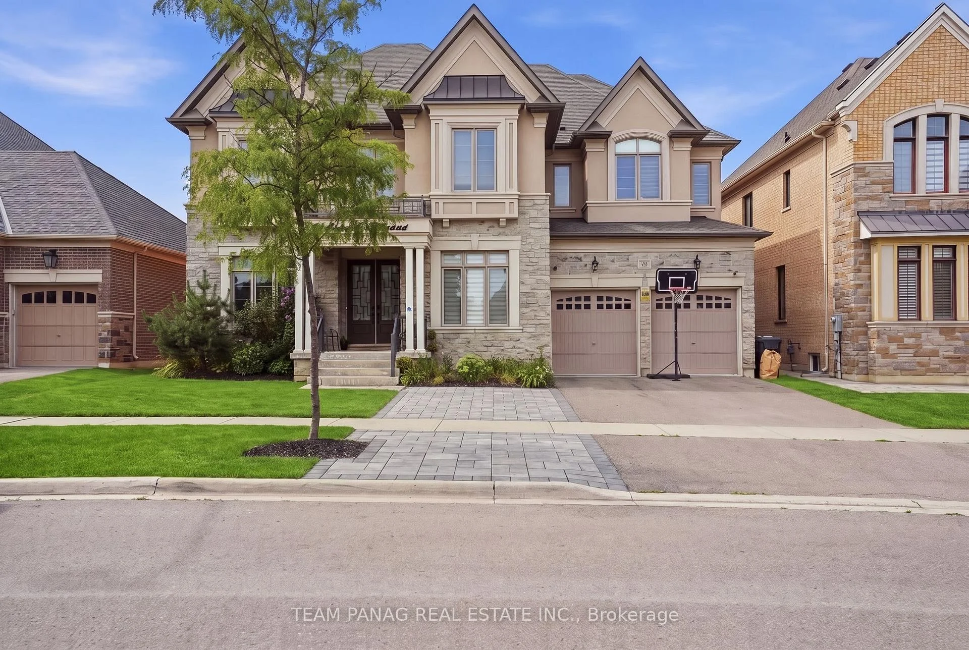 Photo 6 of 26 Snaresbrook Crescent, Brampton, Toronto Gore Rural Estate — HOMEH