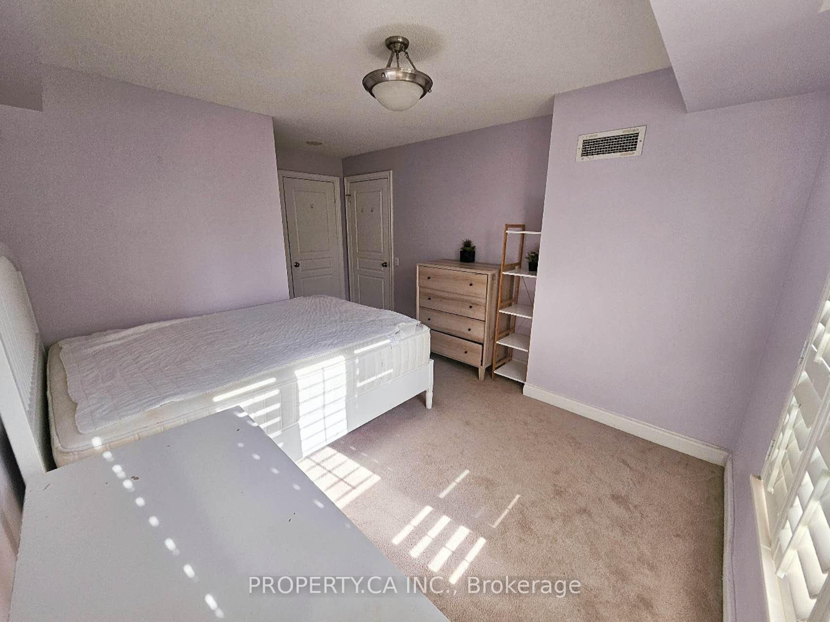 Photo 2 of Unit 708, 10 Northtown Way, North York, Willowdale East — HOMEH