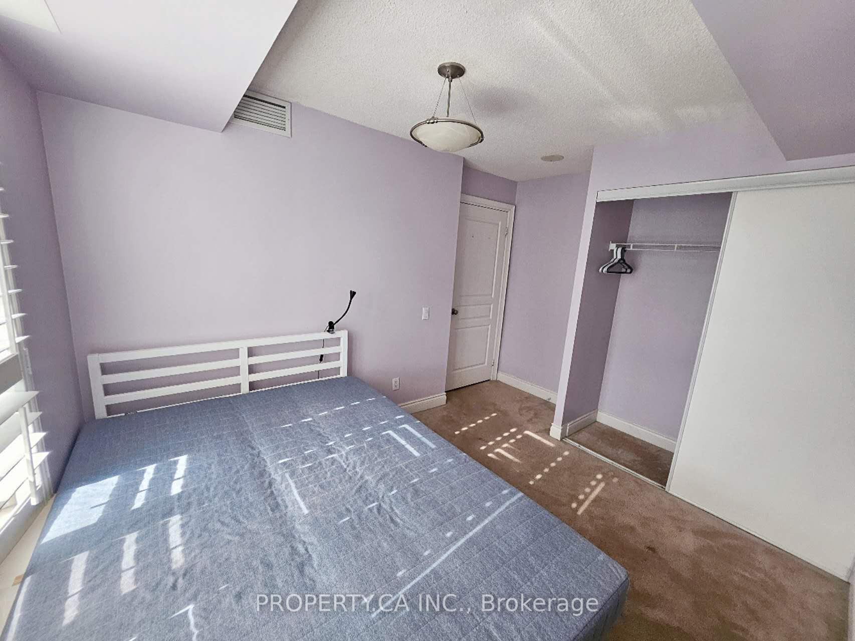Photo 4 of Unit 708, 10 Northtown Way, North York, Willowdale East — HOMEH