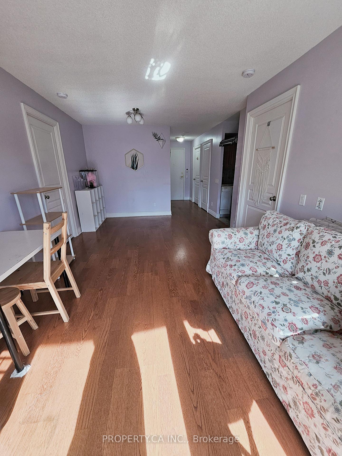 Photo 6 of Unit 708, 10 Northtown Way, North York, Willowdale East — HOMEH