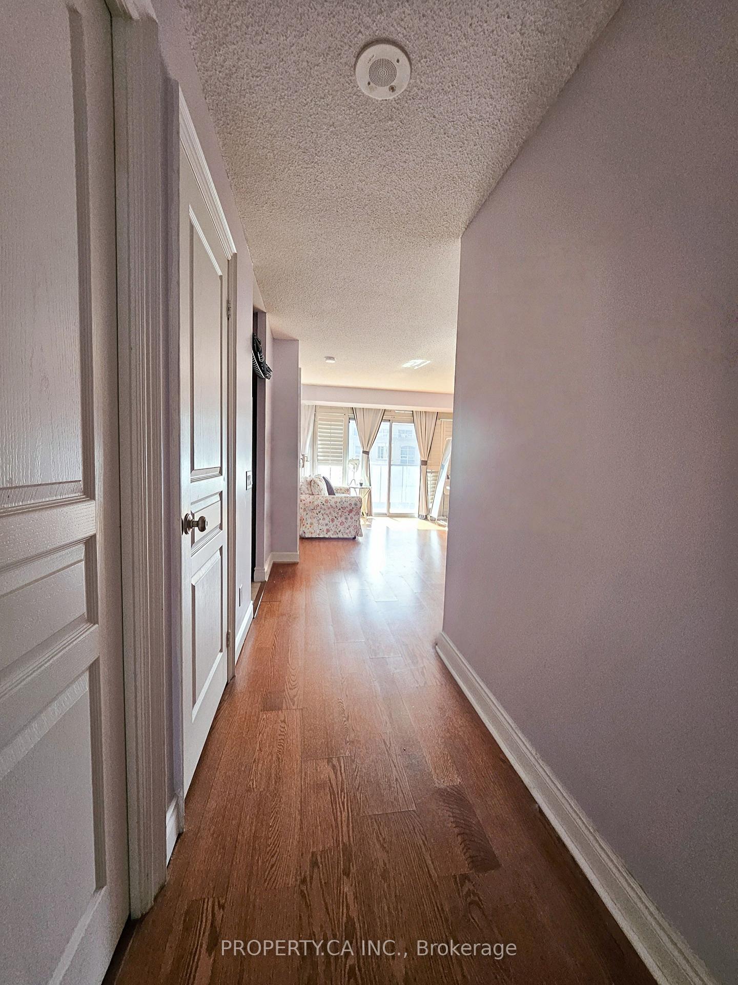 Photo 10 of Unit 708, 10 Northtown Way, North York, Willowdale East — HOMEH