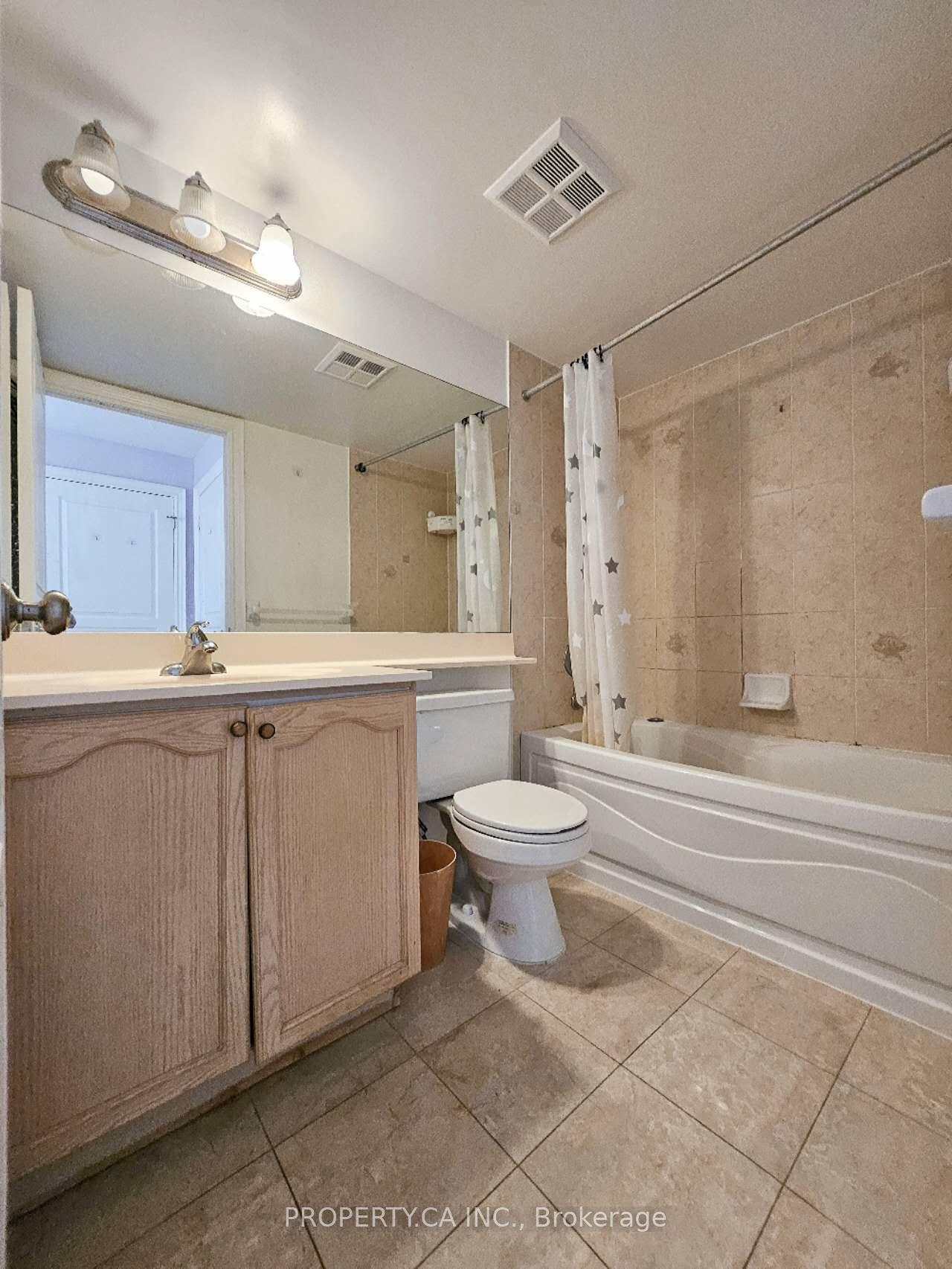 Photo 12 of Unit 708, 10 Northtown Way, North York, Willowdale East — HOMEH