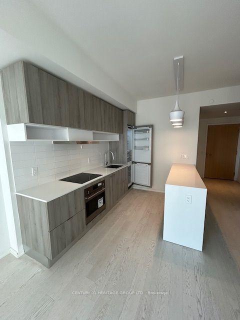 Photo 6 of 5 Soudan Avenue, Toronto, Mount Pleasant West — HOMEH