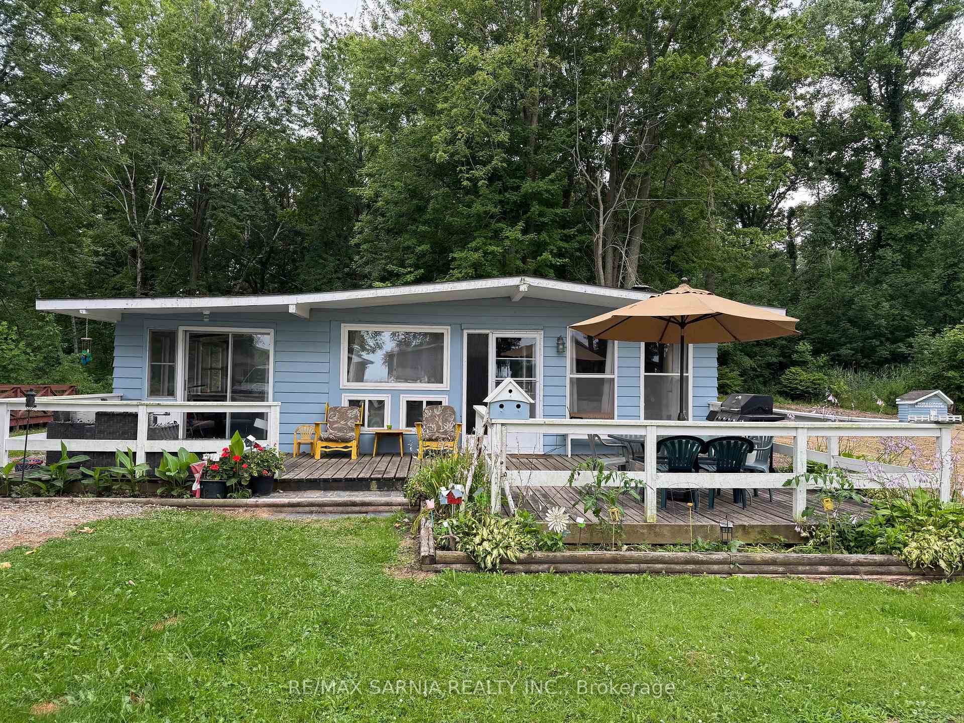 Photo of 9924 Lake Road