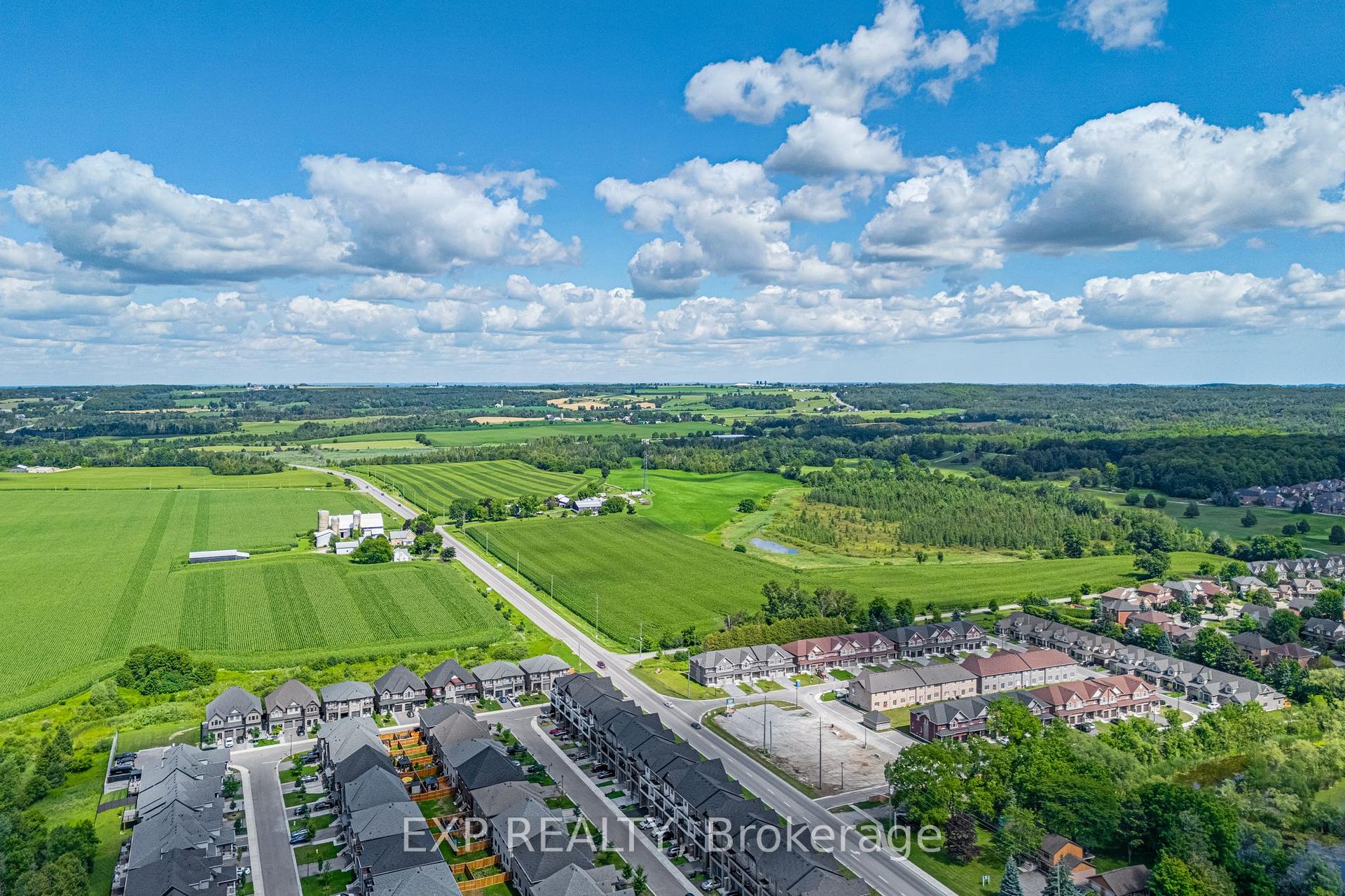 Photo 46 of 8 Low Boulevard, Uxbridge — HOMEH