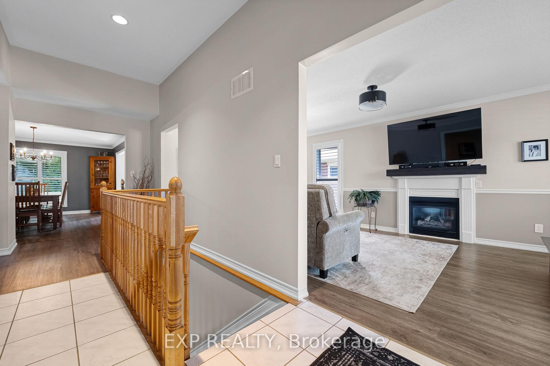 Photo 49 of 8 Low Boulevard, Uxbridge — HOMEH
