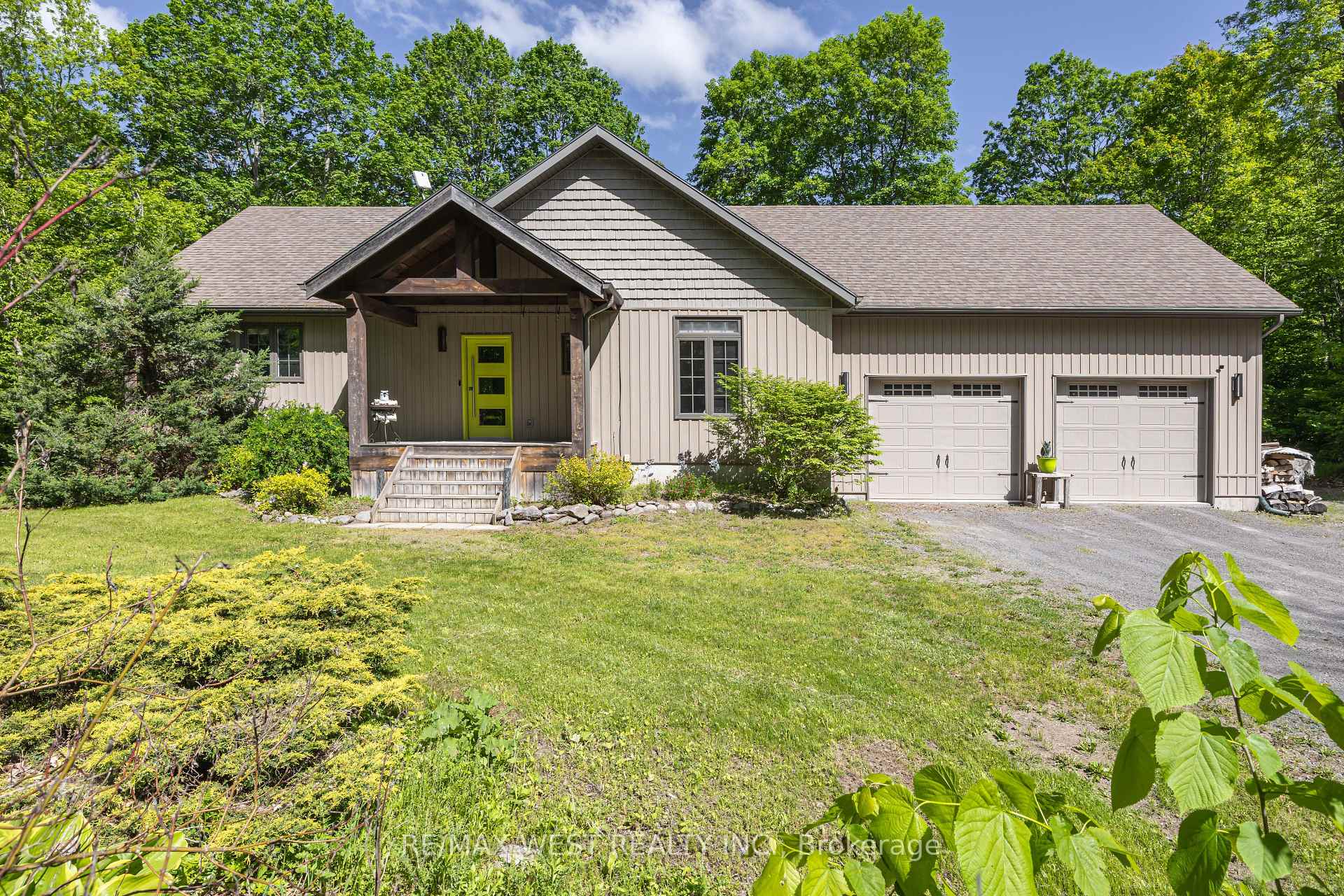 Photo 1 of 215 Flatrock Road, Tweed, Hungerford (Twp) — HOMEH