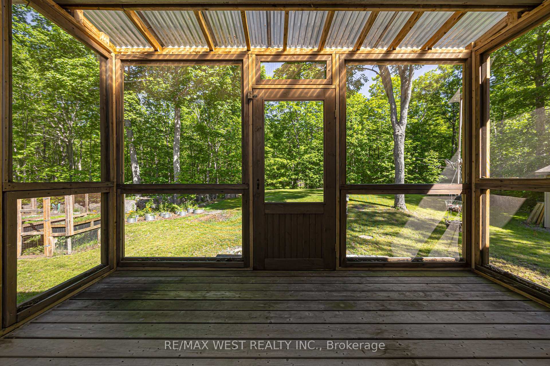 Photo 10 of 215 Flatrock Road, Tweed, Hungerford (Twp) — HOMEH
