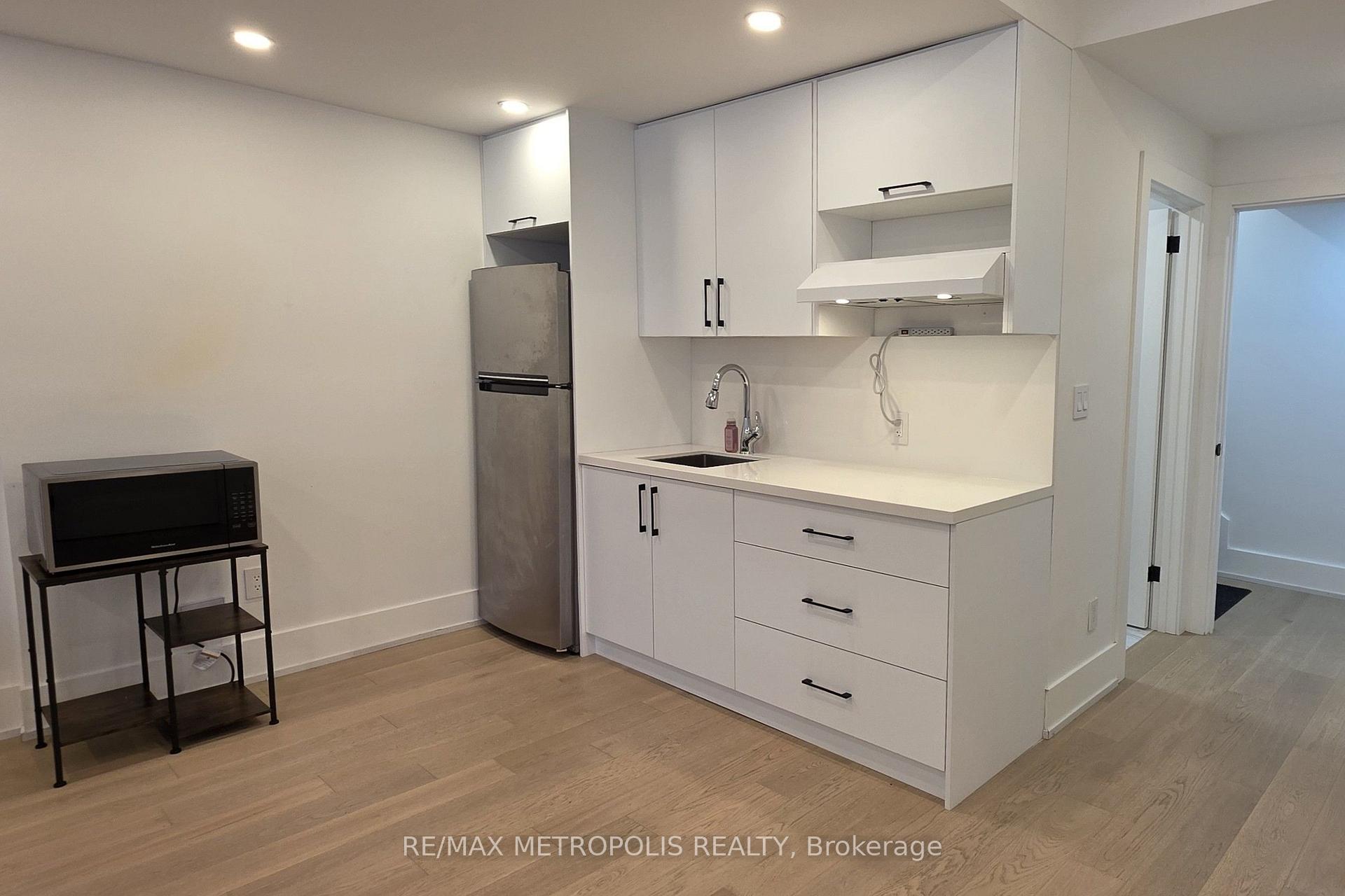 Photo 6 of Unit Basement, 1218A Islington Avenue, Etobicoke, Stonegate-Queensway — HOMEH