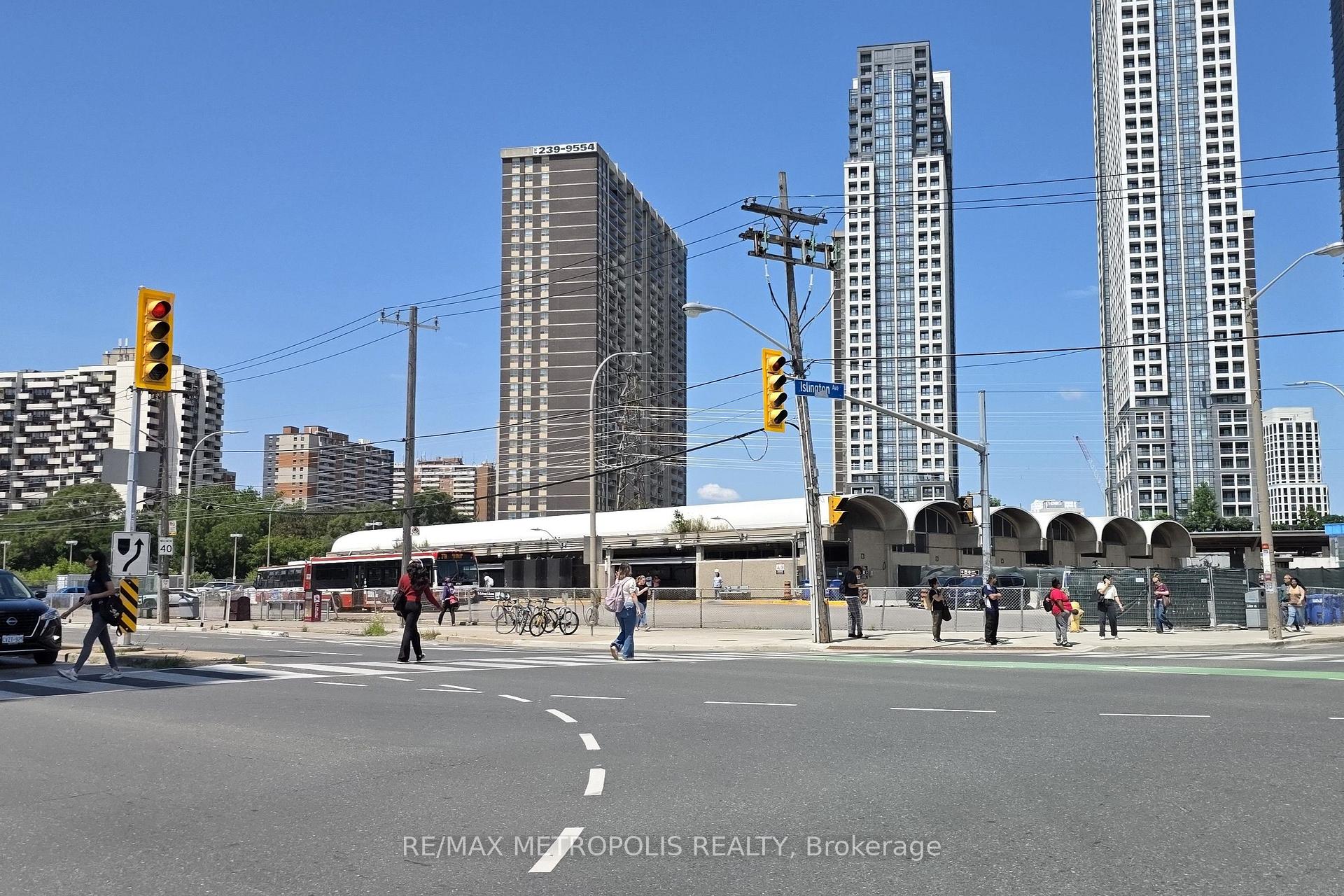 Photo 11 of Unit Basement, 1218A Islington Avenue, Etobicoke, Stonegate-Queensway — HOMEH