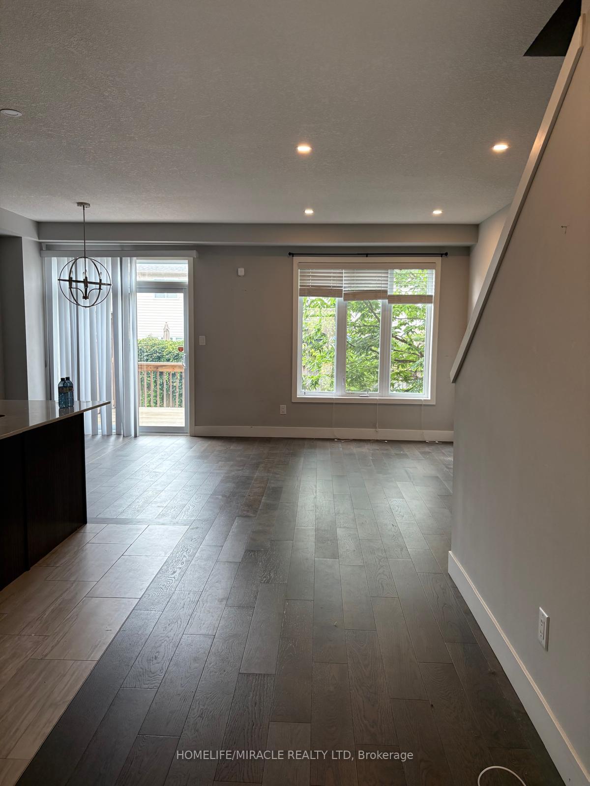 Photo 6 of Unit 60, 2070 Meadowgate Boulevard, London, South U — HOMEH