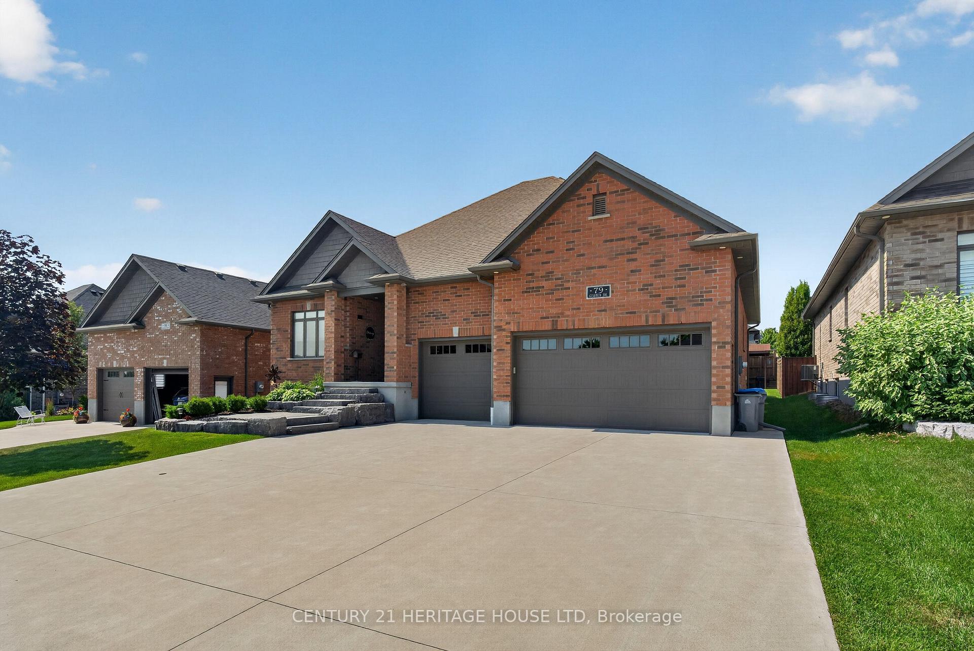 Photo 2 of 79 Gerber Drive, Perth East, Milverton — HOMEH