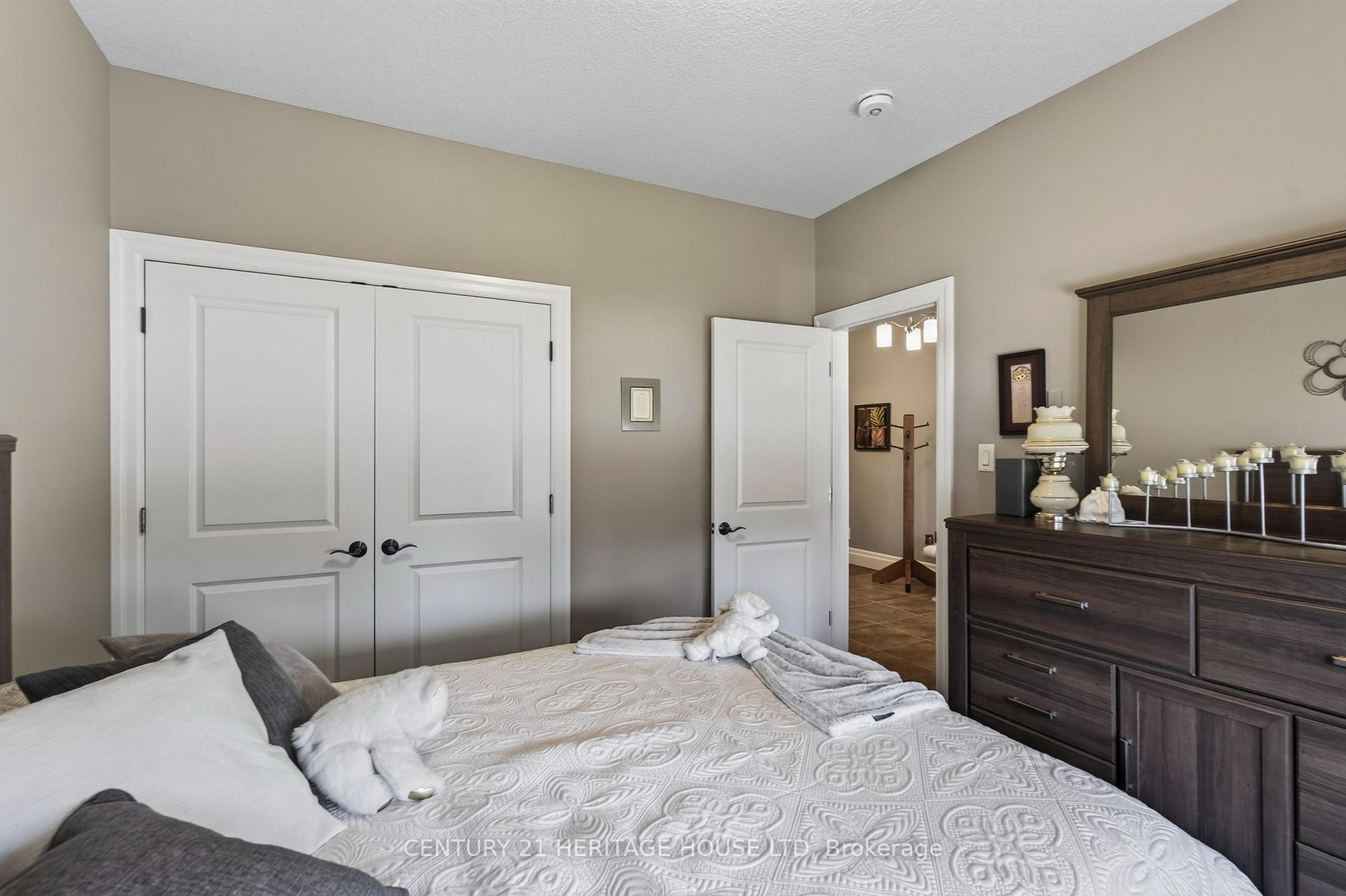 Photo 6 of 79 Gerber Drive, Perth East, Milverton — HOMEH