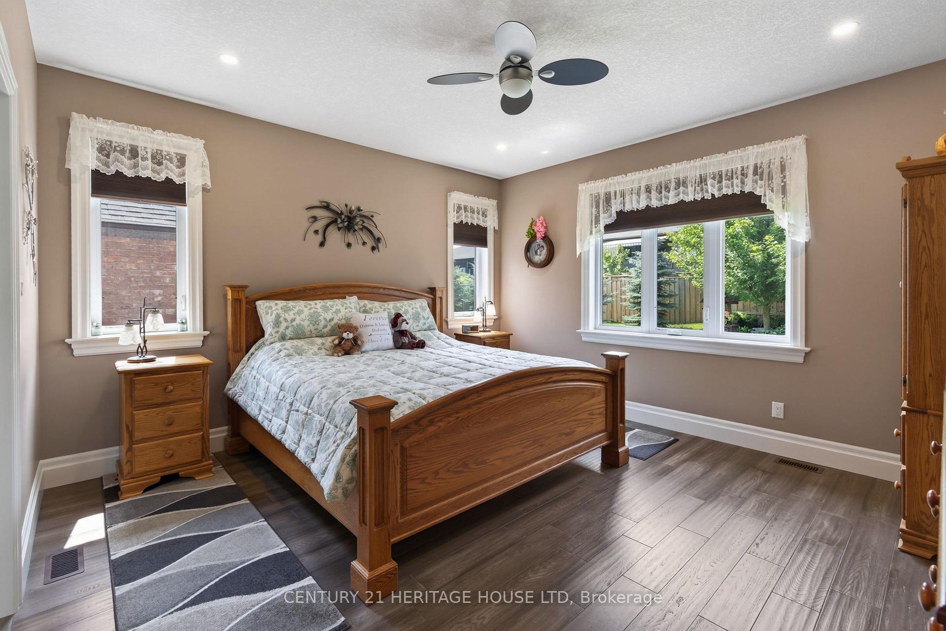Photo 8 of 79 Gerber Drive, Perth East, Milverton — HOMEH