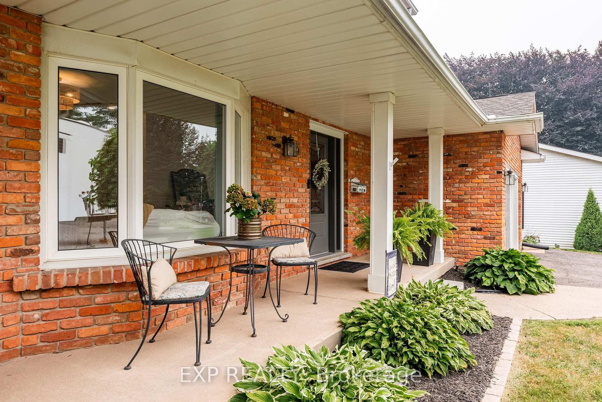 Photo 3 of 55 Forest Hill Crescent, Pelham, Fonthill — HOMEH